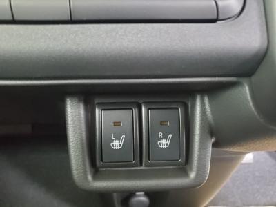 �X�y�[�V�A�@�V�����Îԁ@R5�N11������������ݼޡӰ�����s�\��ϲ���ʲ��د�ނŔR���WLTC22.4km/L��㋉��ڰ��X�ɂ͌y���́�������հ��ׯ��(�����)�⁚�ޭ�پݻ��ڰ���߰ćU���ޯ��Ű����ގ�������ڰ���������ܰ�ײ���ޱ������ڰ����F���˰����۰ٻݼ���ށ�LEDͯ��ײā����ذ&�߯�����������Ĵ��݂Ȃǂ��t���Ă��܂��