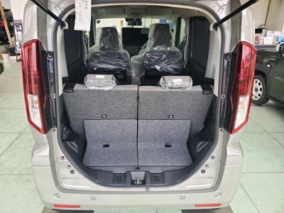 �X�y�[�V�A�@�V�����Îԁ@R5�N11������������ݼޡӰ�����s�\��ϲ���ʲ��د�ނŔR���WLTC22.4km/L��㋉��ڰ��X�ɂ͌y���́�������հ��ׯ��(�����)�⁚�ޭ�پݻ��ڰ���߰ćU���ޯ��Ű����ގ�������ڰ���������ܰ�ײ���ޱ������ڰ����F���˰����۰ٻݼ���ށ�LEDͯ��ײā����ذ&�߯�����������Ĵ��݂Ȃǂ��t���Ă��܂��