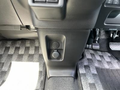 �X�y�[�V�A�@�V�����Îԁ@