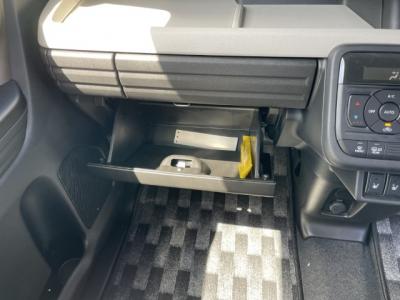 �X�y�[�V�A�@�V�����Îԁ@