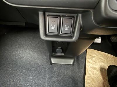 �X�y�[�V�A�@�V�����Îԁ@
