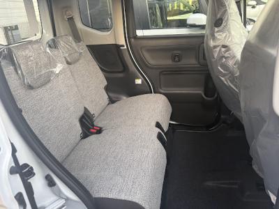 �X�y�[�V�A�@�V�����Îԁ@