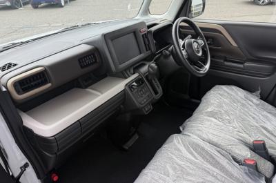 �X�y�[�V�A�@�V�����Îԁ@