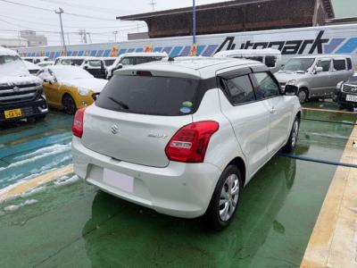 �X�C�t�g�@�V�����Îԁ@�����d�ʂ�-100kg�y�ʉ���ޭ�ټު�Ĵݼ�݂𓋍ڂ���R���24.0km/L�R2�N5����ϲ��݂Ł��ޭ�پݻ��ڰ���߰ā�ڰ�ް�ٰ��C����ײ��޽�߯��������ޯ��Ű��W�����������ق����^�]�ȼ��˰�������ذ&�߯�����������Ĵ��݁�ESP������h�~���d���i�[�ޱ�װ�X�ɵ�߼�݂́���ذ���1���TV�Ȃǂ��t���Ă��܂�!