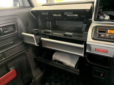 �X�y�[�V�A�@�V�����Îԁ@���i����Ӱ�����s�\��ϲ���ʲ��د�ނŔR���30.0km/L����ޭ�پݻڰ�ް��ڰ����ޯ��Ű�����Hi�ްтƌy���́���ގ�������ڰ����̗p��ق��㋉��ڰ��X�ɂ́�������ܰ�ײ���ޱ������ڰ�������ذ&�߯�����������Ĵ��݁����˰����۰ٻݼ���ނق���߼�݂́��S����������ׂȂǂ��t���Ă��܂��B