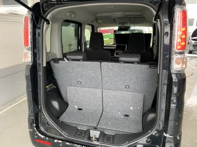 �X�y�[�V�A�@�V�����Îԁ@���i����Ӱ�����s�\��ϲ���ʲ��د�ނŔR���30.0km/L����ޭ�پݻڰ�ް��ڰ����ޯ��Ű�����Hi�ްтƌy���́���ގ�������ڰ����̗p��ق��㋉��ڰ��X�ɂ́�������ܰ�ײ���ޱ������ڰ�������ذ&�߯�����������Ĵ��݁����˰����۰ٻݼ���ނق���߼�݂́��S����������ׂȂǂ��t���Ă��܂��B