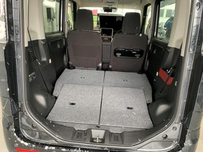 �X�y�[�V�A�@�V�����Îԁ@���i����Ӱ�����s�\��ϲ���ʲ��د�ނŔR���30.0km/L����ޭ�پݻڰ�ް��ڰ����ޯ��Ű�����Hi�ްтƌy���́���ގ�������ڰ����̗p��ق��㋉��ڰ��X�ɂ́�������ܰ�ײ���ޱ������ڰ�������ذ&�߯�����������Ĵ��݁����˰����۰ٻݼ���ނق���߼�݂́��S����������ׂȂǂ��t���Ă��܂��B