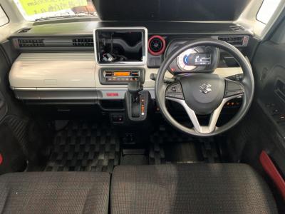 �X�y�[�V�A�@�V�����Îԁ@���i����Ӱ�����s�\��ϲ���ʲ��د�ނŔR���30.0km/L����ޭ�پݻڰ�ް��ڰ����ޯ��Ű�����Hi�ްтƌy���́���ގ�������ڰ����̗p��ق��㋉��ڰ��X�ɂ́�������ܰ�ײ���ޱ������ڰ�������ذ&�߯�����������Ĵ��݁����˰����۰ٻݼ���ނق���߼�݂́��S����������ׂȂǂ��t���Ă��܂��B