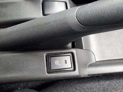 XCtg@VÎԁ@3ڽ߰ܲگނ̐p3ްި70kgyʉ1.4L޴ݼ140ps6ƭق𓋍ڡp߰LEDͯײāޭװp޹ļāذ&߯˰AC17Ђق߼݂́ިڲި(DVDٰĩ)ޯׁETCȂǂtĂ܂!