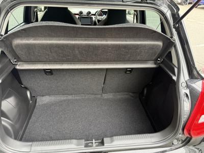 �X�C�t�g�@�V�����Îԁ@3��ڽ�߰͐�p3���ް���ި�����70kg�y�ʉ����1.4L����140ps&����ټ�ĕt6��AT����p����߰�LEDͯ��ײā�17�����Ё��ޭ����װ����p���޹�ļ�ā����ذ&�߯�����������˰������Ĵ��݁���޷���è��߰�(ڰ�ް��ڰ��ڰ�ް�ٰ��)�ق���߼�݂́�8�������پ��TV���S�����������PKG��ETC�Ȃǂ��t���Ă��܂�!