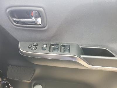 �\���I�o���f�B�b�h�@�V�����Îԁ@��۽��ق̍ŏ㋉���قœ��ʎd�l�ԡϲ���ʲ��د�ނɱ����STOP&CVT�ŔR���27.8km/L����ʑ����Ł�ڻް&�����޺��޼��&F���˰����������ܰ�ײ���ޱ�ق����ޭ�ٶ����ڰ���߰ā�LEDͯ��ײā�15�����Ё��ɲ��t���AC�����ذ&�߯�����čX�ɵ�߼�݂́�8�������پ��TV���ޯ���ׁ�ETC�t��!