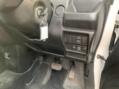 ���S���q�@�V�����Îԁ@6��ڌ��sܺ��R��R���JC08Ӱ��26.8�q/L�IR2�N����FA�ɂ�����޷���è��߰Ă��ݒ肳�ꁚ�ޭ�پݻ���ڰ�����ގ���ڰ���߰ā����߰�ݸ޿Ű�Ȃǂ��t���ق�����ڽ��ESP������h�~���d���i�[���ޱ�װ����ײ�޼���׽��ͯ��ײ����ײ�ް�ق���߼�݂́���ذ��ށ��ޯ���ׂȂǂ��t���Ă��܂�����s���Ȃ�25000km!