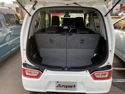 ���S���q�@�V�����Îԁ@6��ڌ��sܺ��R��R���JC08Ӱ��26.8�q/L�IR2�N����FA�ɂ�����޷���è��߰Ă��ݒ肳�ꁚ�ޭ�پݻ���ڰ�����ގ���ڰ���߰ā����߰�ݸ޿Ű�Ȃǂ��t���ق�����ڽ��ESP������h�~���d���i�[���ޱ�װ����ײ�޼���׽��ͯ��ײ����ײ�ް�ق���߼�݂́���ذ��ށ��ޯ���ׂȂǂ��t���Ă��܂�����s���Ȃ�25000km!