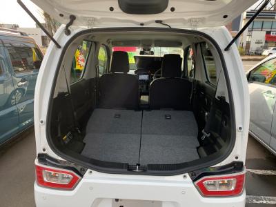 ���S���q�@�V�����Îԁ@6��ڌ��sܺ��R��R���JC08Ӱ��26.8�q/L�IR2�N����FA�ɂ�����޷���è��߰Ă��ݒ肳�ꁚ�ޭ�پݻ���ڰ�����ގ���ڰ���߰ā����߰�ݸ޿Ű�Ȃǂ��t���ق�����ڽ��ESP������h�~���d���i�[���ޱ�װ����ײ�޼���׽��ͯ��ײ����ײ�ް�ق���߼�݂́���ذ��ށ��ޯ���ׂȂǂ��t���Ă��܂�����s���Ȃ�25000km!