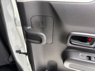 ���S���q�@�V�����Îԁ@6��ڌ��sܺ��R��R���JC08Ӱ��26.8�q/L�IR2�N����FA�ɂ�����޷���è��߰Ă��ݒ肳�ꁚ�ޭ�پݻ���ڰ�����ގ���ڰ���߰ā����߰�ݸ޿Ű�Ȃǂ��t���ق�����ڽ��ESP������h�~���d���i�[���ޱ�װ����ײ�޼���׽��ͯ��ײ����ײ�ް�ق���߼�݂́���ذ��ށ��ޯ���ׂȂǂ��t���Ă��܂�����s���Ȃ�22000km!