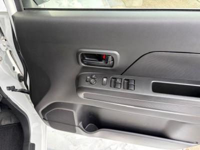 ���S���q�@�V�����Îԁ@6��ڌ��sܺ��R��R���JC08Ӱ��26.8�q/L�IR2�N����FA�ɂ�����޷���è��߰Ă��ݒ肳�ꁚ�ޭ�پݻ���ڰ�����ގ���ڰ���߰ā����߰�ݸ޿Ű�Ȃǂ��t���ق�����ڽ��ESP������h�~���d���i�[���ޱ�װ����ײ�޼���׽��ͯ��ײ����ײ�ް�ق���߼�݂́���ذ��ށ��ޯ���ׂȂǂ��t���Ă��܂�����s���Ȃ�22000km!