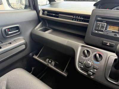 ���S���q�@�V�����Îԁ@6��ڌ��sܺ��R��R���JC08Ӱ��26.8�q/L�I����ڽ��ESP������h�~���d���i�[���ޱ�װ����ײ�޼���׽��ͯ��ײ����ײ�ް�ق���߼�݂́�CD���߂Ȃǂ��t���Ă��܂��