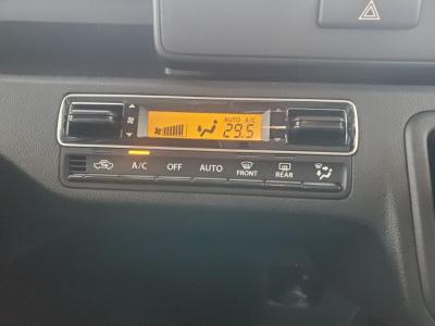 ���S���q�@�V�����Îԁ@�󏭂�5���ƭ��!H4�N8����ϲŰ��ݼނ������ĸ��ق�����߰�޻޲݂��ƭ��١�R���WLTC24.8km/L!�����́���޷���è��߰�(ڰ�ް��ڰ����ގ�������ڰ���ޯ��Ű)�����ذ&�߯�����������AC�����˰�����d���i�[�ޱ�װ�Ȃǂ��t���Ă��܂�!