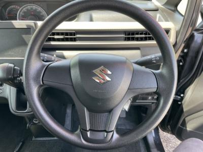 ���S���q�@�V�����Îԁ@�ʐ����Ȃ�4WD�ł�!Ӱ�����s�\��ϲ���ʲ��د�ނ��̗p��4WD�ł���R��30.4km/L������́���ڽ�����AC�����ļ��˰�����d���i�[�ޱ�װ&˰������ײ�޼���׽�ق���߼�݂́�ϯā����ں�Ȃǂ��t���Ă��܂�!