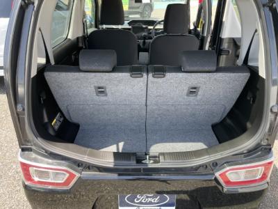 ���S���q�@�V�����Îԁ@�ʐ����Ȃ�4WD�ł�!Ӱ�����s�\��ϲ���ʲ��د�ނ��̗p��4WD�ł���R��30.4km/L������́���ڽ�����AC�����ļ��˰�����d���i�[�ޱ�װ&˰������ײ�޼���׽�ق���߼�݂́�ϯā����ں�Ȃǂ��t���Ă��܂�!