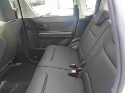 ���S���q�@�V�����Îԁ@6���ܺ��R��Ӱ�����s�\��ϲ���ʲ��د�ނ��̗p����R��33.4km/L�B���H2�N1����ϲ��݂Ł���޷���è��߰�(�ޭ�پݻڰ�ް��ڰ����ގ�������ڰ���ޯ��Ű)��W��������������ذ&�߯�����������AC���^�]�ȼ��˰�����d���i�[�ޱ�װ��ESP������h�~�ق���߼�݂́���ذ���&�ޯ���ׁ�ETC�Ȃǂ��t���Ă��܂�!