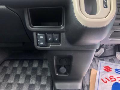 SqX}C@VÎԁ@R3N9ɏoϲ١ײޱƍLԡϲʲدނ̗pR4WDԂłWLTC23.6km/L!́޷è߰(ڰްڰގڰ߰ĥޯŰ)ܰײޱذ&߯āACUSBd˰ӰĊi[ޱװd߰ݸڰLEDͯײĂȂǂtĂ܂B