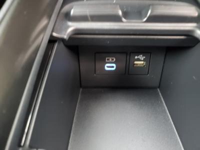 ANA@VÎԁ@R3N7ݼޡRWLTC33.6km/Lŏ㋉ڰZV256.5~ɂ́èݽ(َxڰްٰޥCŰ)LEDͯײāذ&߯āɲtAC10.5ށ360ׁvف15Ђق߼݂́TҲ(ԋ@\)8.6ETCt!