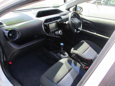 �A�N�A�@�V�����Îԁ@�l�C��ʲ��د�޺��߸Ĥ�R���34.4km/L!H29�N6����2�x�ڂ�ϲŰ��ݼނ���������̪���ð����߂���ݼޡ�����̫Ұ��ݕt����Ұ���ɂȂ�܂���������́���Ĵ��݁���ײ�޼���׽����ڽ�ق���߼�݂́���ذ��ނ��t���Ă��܂�!