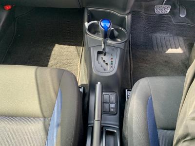 �A�N�A�@�V�����Îԁ@�l�C��ʲ��د�޺��߸Ĥ�R���34.4km/L!H29�N6����2�x�ڂ�ϲŰ��ݼނ���������̪���ð����߂���ݼޡ�����̫Ұ��ݕt����Ұ���ɂȂ�܂���������́���Ĵ��݁���ײ�޼���׽����ڽ�ق���߼�݂́�������è�ݽ(ڰ�ް��ڰ�)��CD�����ں���t���Ă��܂�!