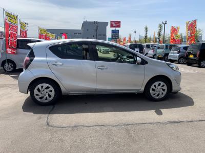 �A�N�A�@�V�����Îԁ@�l�C��ʲ��د�޺��߸Ĥ�R���34.4km/L!H29�N6����2�x�ڂ�ϲŰ��ݼނ���������̪���ð����߂���ݼޡ�����̫Ұ��ݕt����Ұ���ɂȂ�܂���������́���Ĵ��݁���ײ�޼���׽����ڽ�ق���߼�݂́�������è�ݽ(ڰ�ް��ڰ�)��CD�����ں���t���Ă��܂�!