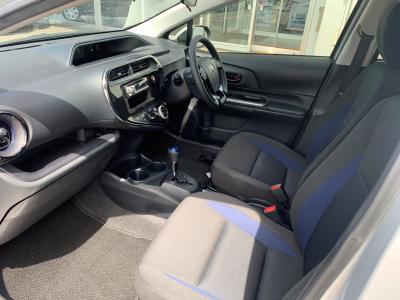 �A�N�A�@�V�����Îԁ@�l�C��ʲ��د�޺��߸Ĥ�R���34.4km/L!H29�N6����2�x�ڂ�ϲŰ��ݼނ���������̪���ð����߂���ݼޡ�����̫Ұ��ݕt����Ұ���ɂȂ�܂���������́���Ĵ��݁���ײ�޼���׽����ڽ�ق���߼�݂́�������è�ݽ(ڰ�ް��ڰ�)��CD�����ں���t���Ă��܂�!