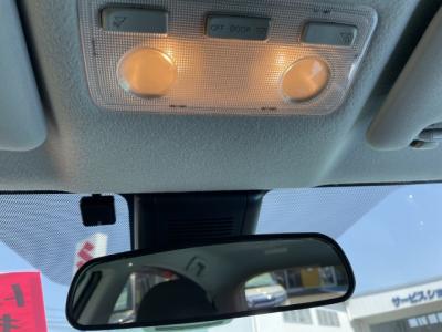 �A�N�A�@�V�����Îԁ@�l�C��ʲ��د�޺��߸Ĥ�R���34.4km/L!H29�N6����2�x�ڂ�ϲŰ��ݼނ���������̪���ð����߂���ݼޡ�����̫Ұ��ݕt����Ұ���ɂȂ�܂���������́���Ĵ��݁���ײ�޼���׽����ڽ�ق���߼�݂́�������è�ݽ(ڰ�ް��ڰ�)����ذ���&�ޯ���ׁ�ETC���t���Ă��܂�!