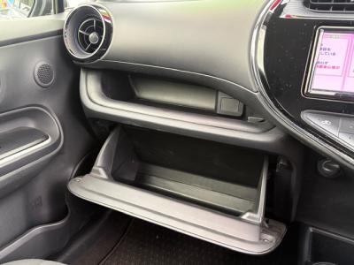 �A�N�A�@�V�����Îԁ@�l�C��ʲ��د�޺��߸Ĥ�R���34.4km/L!H29�N6����2�x�ڂ�ϲŰ��ݼނ���������̪���ð����߂���ݼޡ�����̫Ұ��ݕt����Ұ���ɂȂ�܂���������́���Ĵ��݁���ײ�޼���׽����ڽ�ق���߼�݂́�������è�ݽ(ڰ�ް��ڰ�)����ذ���1���TV�������ިPKG(�ޯ���ץ����ٽ��)��ETC���t���Ă��܂�!