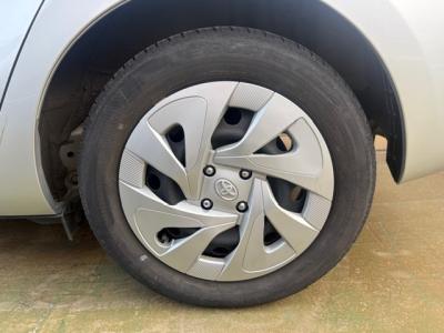 �A�N�A�@�V�����Îԁ@�l�C��ʲ��د�޺��߸Ĥ�R���34.4km/L!H29�N6����2�x�ڂ�ϲŰ��ݼނ���������̪���ð����߂���ݼޡ�����̫Ұ��ݕt����Ұ���ɂȂ�܂���������́���Ĵ��݁���ײ�޼���׽����ڽ�ق���߼�݂́�������è�ݽ(ڰ�ް��ڰ�)����ذ���1���TV�������ިPKG(�ޯ���ץ����ٽ��)��ETC���t���Ă��܂�!