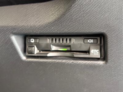 �A�N�A�@�V�����Îԁ@�l�C��ʲ��د�޺��߸Ĥ�R���34.4km/L!H29�N6����2�x�ڂ�ϲŰ��ݼނ���������̪���ð����߂���ݼޡ�����̫Ұ��ݕt����Ұ���ɂȂ�܂���������́���Ĵ��݁���ײ�޼���׽����ڽ�ق���߼�݂́�������è�ݽ(ڰ�ް��ڰ�)����ذ���1���TV&�ޯ���ׁ�ETC���t���Ă��܂�!