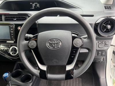 �A�N�A�@�V�����Îԁ@�l�C��ʲ��د�޺��߸Ĥ�R���34.4km/L!H29�N6����2�x�ڂ�ϲŰ��ݼނ���������̪���ð����߂���ݼޡ�����̫Ұ��ݕt����Ұ���ɂȂ�܂���������́���Ĵ��݁���ײ�޼���׽����ڽ�ق���߼�݂́�������è�ݽ(ڰ�ް��ڰ�)����ذ���1���TV&�ޯ���ׁ�ETC���t���Ă��܂�!