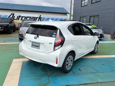 �A�N�A�@�V�����Îԁ@�l�C��ʲ��د�޺��߸Ĥ�R���34.4km/L!H29�N6����2�x�ڂ�ϲŰ��ݼނ���������̪���ð����߂���ݼޡ�����̫Ұ��ݕt����Ұ���ɂȂ�܂���������́���Ĵ��݁���ײ�޼���׽����ڽ�ق���߼�݂́�������è�ݽ(ڰ�ް��ڰ�)����ذ���1���TV&�ޯ���ׁ�ETC���t���Ă��܂�!