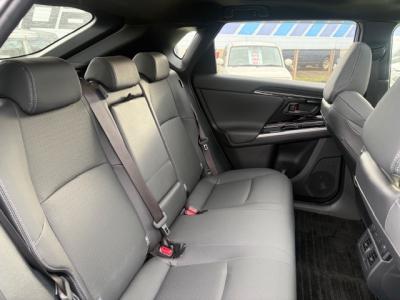 ���y�S�w�@�V�����Îԁ@R4�N5���ɏo���V�^�d�C�����ԡ4WD�͍ő�q������540km�ōŏ㋉��ڰ��Z(�V��650���~)�ɂ́�12.3������TV��360����ׁ�ETC��JBL����ށ�ڻް��ܰ��ā��S�ȼ��˰���������˰������ܰ�ޯ��ޱ��18�����Ё�LEDײā�T���è�ݽ��T���Ҳ�(��������)���ق���߼�݂́������Ѱ�ٰ̂��t���Ă��܂��B