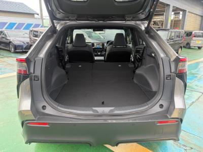 ���y�S�w�@�V�����Îԁ@R4�N5���ɏo���V�^�d�C�����ԡ4WD�͍ő�q������540km�ōŏ㋉��ڰ��Z(�V��650���~)�ɂ́�12.3������TV��360����ׁ�ETC��JBL����ށ�ڻް��ܰ��ā��S�ȼ��˰���������˰������ܰ�ޯ��ޱ��18�����Ё�LEDײā�T���è�ݽ��T���Ҳ�(��������)���ق���߼�݂́������Ѱ�ٰ̂��t���Ă��܂��B