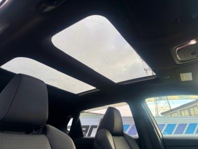 ���y�S�w�@�V�����Îԁ@R4�N5���ɏo���V�^�d�C�����ԡ4WD�͍ő�q������540km�ōŏ㋉��ڰ��Z(�V��650���~)�ɂ́�12.3������TV��360����ׁ�ETC��JBL����ށ�ڻް��ܰ��ā��S�ȼ��˰���������˰������ܰ�ޯ��ޱ��18�����Ё�LEDײā�T���è�ݽ��T���Ҳ�(��������)���ق���߼�݂́������Ѱ�ٰ̂��t���Ă��܂��B