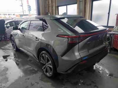 ���y�S�w�@�V�����Îԁ@R4�N5���ɏo���V�^�d�C�����ԡ4WD�͍ő�q������540km�ōŏ㋉��ڰ��Z(�V��650���~)�ɂ́�12.3������TV��360����ׁ�ETC��JBL����ށ�ڻް��ܰ��ā��S�ȼ��˰���������˰������ܰ�ޯ��ޱ��18�����Ё�LEDײā�T���è�ݽ��T���Ҳ�(��������)���ق���߼�݂́������Ѱ�ٰ̂��t���Ă��܂��B