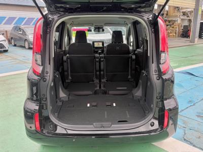 �V�G���^�@�V�����Îԁ@R4�N8������������ݼޡ7�l�����߸ġ�����STOP�t1.5L�ݼ�݂�CVT�ŔR���WLTC18.3km/L!�㋉��ڰ�ނ�G�Ł�������è�ݽ(ڰ�ް��ڰ��ڰ�ް�ٰ��)��������ܰ�ײ���ޱ�����ذ&�߯������������AC��8�����ށ��ޯ���ׂق���߼�݂́��پ��TV��ETC�Ȃǂ��t���Ă��܂�!