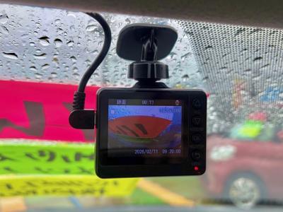 �V�G���^�@�V�����Îԁ@�ʐ����Ȃ�4WD6�l���!H30�N9����ϲŰ��ݼނŌ���^�ɂȂ�����̪����ύX�1.5L�ݼ�݂�CVT�ŔR���15.4km/L!�������e�́���ܰ�ײ���ޱ����ڽ����ײ�޼���׽��S-VSC������h�~�ق���߼�݂́���ذ���&�ޯ���ׁ�ETC���t���Ă��܂��B