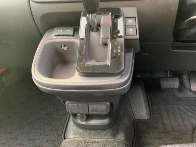 �V�G���^�@�V�����Îԁ@R4�N8������������ݼޡ5�l�����߸ġ1.5L�ݼ�݂�CVT�ŔR���WLTC18.4km/L!�ŏ㋉��ڰ�ނ�Z�Ł�������è�ݽ(ڰ�ް��ڰ��ڰ�ް�ٰ��)��������ܰ�ײ���ޱ�����ذ&�߯������������AC��10.5�������پ��TV�������360����ׁ�ETC�ق���߼�݂́�15�����ЂȂǂ��t���Ă��܂�!