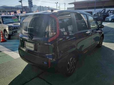 �V�G���^�@�V�����Îԁ@R4�N8������������ݼޡ5�l�����߸ġ1.5L�ݼ�݂�CVT�ŔR���WLTC18.4km/L!�ŏ㋉��ڰ�ނ�Z�Ł�������è�ݽ(ڰ�ް��ڰ��ڰ�ް�ٰ��)��������ܰ�ײ���ޱ�����ذ&�߯������������AC��10.5�������پ��TV�������360����ׁ�ETC�ق���߼�݂́�15�����ЂȂǂ��t���Ă��܂�!