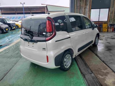 �V�G���^�@�V�����Îԁ@R4�N8������������ݼޡ4WD��ʲ��د�ނ�7�l������ߡ1.5L�ݼ��&Ӱ����CVT�ŔR���WLTC25.3km/L!�����́�������è�ݽ(ڰ�ް�ٰ��)��������ܰ�ײ���ޱ��LEDͯ��ײā����ذ&�߯������������AC��8�����ށ��ޯ���ׁ�ETC�ق���߼�݂́��پ��TV���t���Ă��܂�!