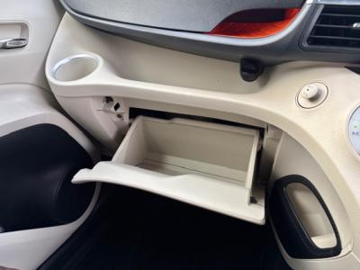 VG^@VÎԁ@1.5Lݼ݂ӰʲدގԂŤR27.2km/L!7lŏ㋉ڰނőéܰײޱذ&߯Ĵ݁vñݸނق߼݂́èݽ(ڰްڰ)ذپTV&ޯׁETC100VdȂǂtĂ܂B