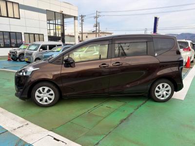 VG^@VÎԁ@1.5Lݼ݂ӰʲدގԂŤR27.2km/L!7lŏ㋉ڰނőéܰײޱذ&߯Ĵ݁vñݸނق߼݂́èݽ(ڰްڰ)ذپTV&ޯׁETC100VdȂǂtĂ܂B