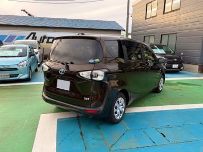 VG^@VÎԁ@1.5Lݼ݂ӰʲدގԂŤR27.2km/L!7lŏ㋉ڰނőéܰײޱذ&߯Ĵ݁vñݸނق߼݂́èݽ(ڰްڰ)ذپTV&ޯׁETC100VdȂǂtĂ܂B