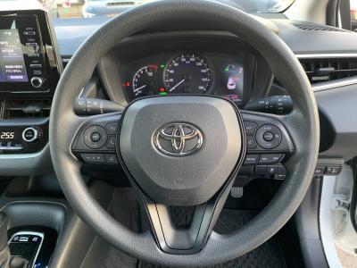 �J���[���c�[�����O�@�V�����Îԁ@R1�N10���ɔ������ꂽ̨���ް�̌�p�ԡ��174����449cm��3���ް���ި�֊g��ʲ��د�����ق�1.8L�ݼ��&Ӱ����CVT�ŔR��26.8km/L���T���è�ݽ(ڰ�ް��ڰ��ڰ�ް�ٰ��)��LEDͯ��ײā����ذ&�߯�����������AC���ި���ڲ���ި��ق���߼�݂́���ذ��ށ��ޯ���ׁ�ETC���t���Ă��܂��
